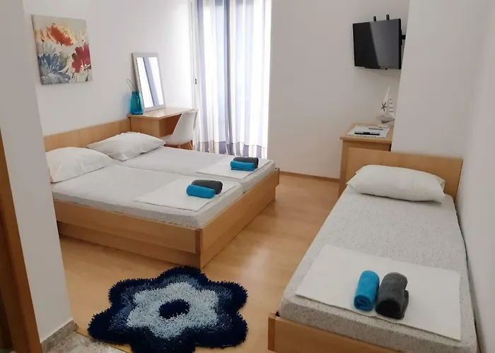 Star Konukevi Drvenik (Split-Dalmatia)